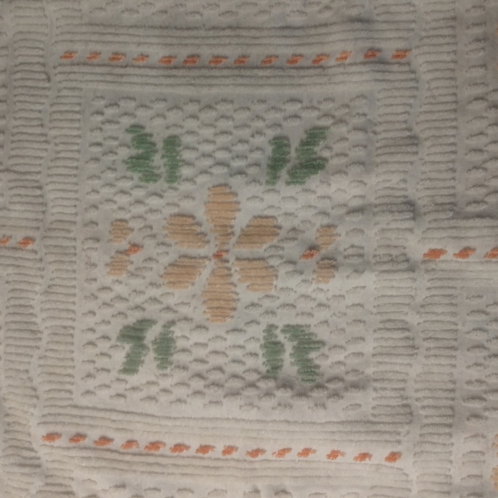 Queen full vintage popcorn bedspread topper